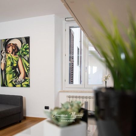 Feel At Home - Nel Cuore Di Lovere Bagian luar foto