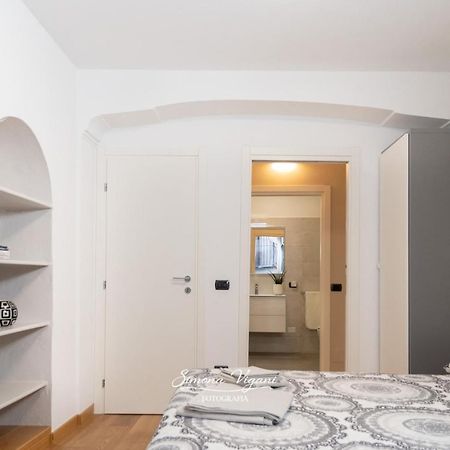 Feel At Home - Nel Cuore Di Lovere Bagian luar foto