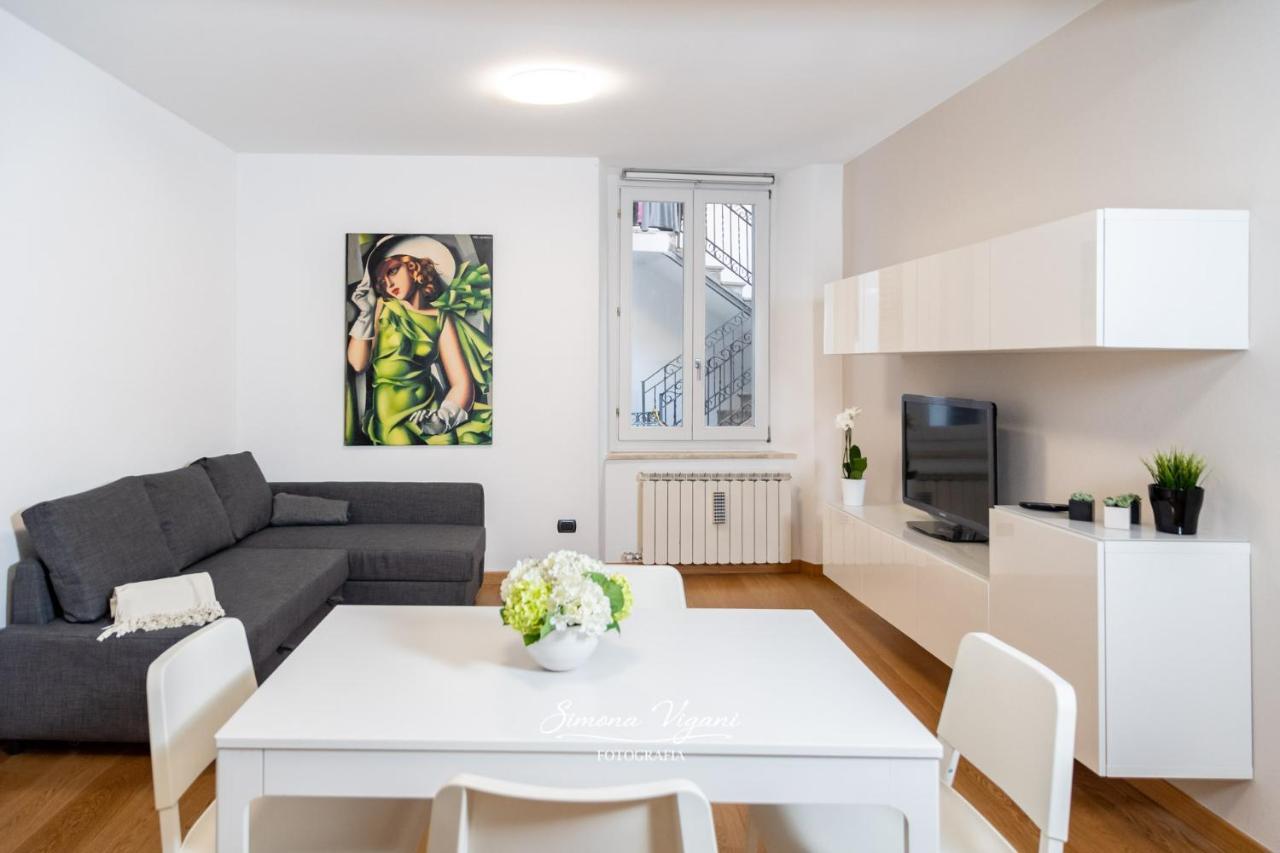 Feel At Home - Nel Cuore Di Lovere Bagian luar foto