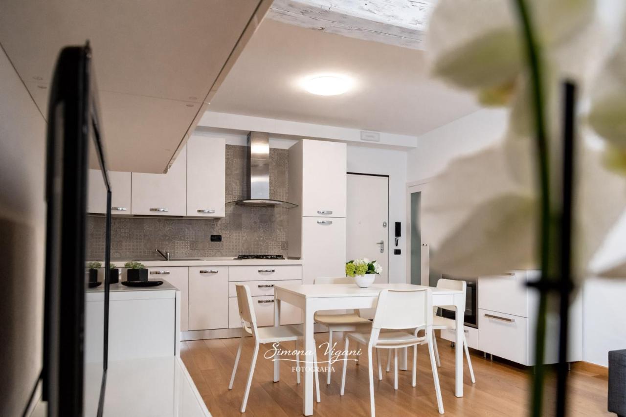 Feel At Home - Nel Cuore Di Lovere Bagian luar foto